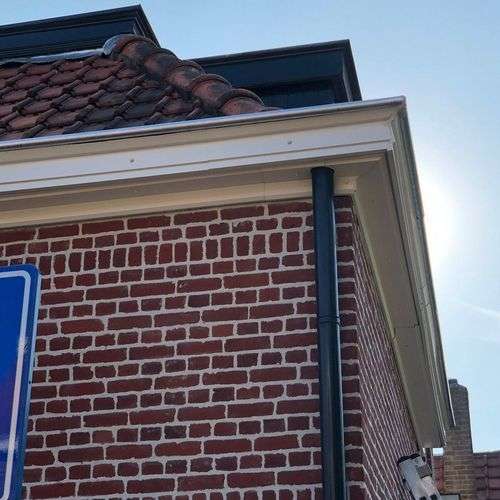 Foto van dakgoot in Dongen